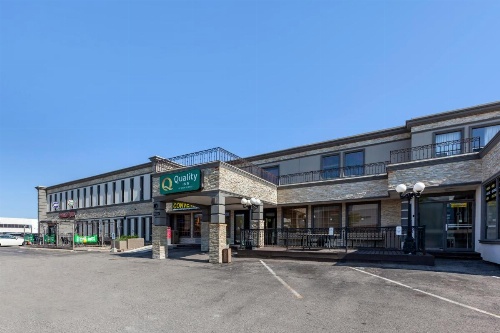 Quality Inn Toronto Airport image 3